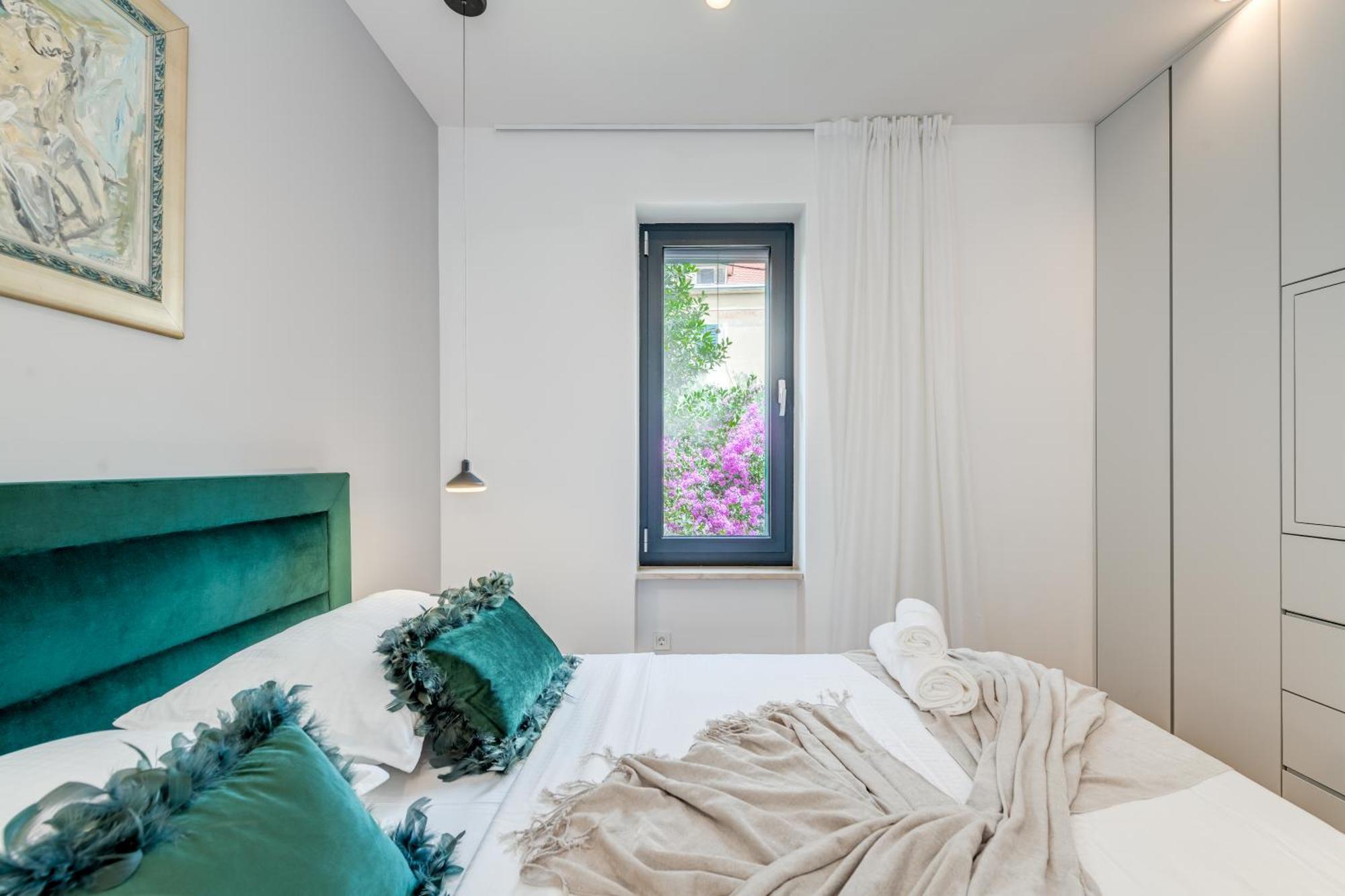 Top Location! Spacious Lux Apartment -5 Min From Beach & Centre Split Extérieur photo