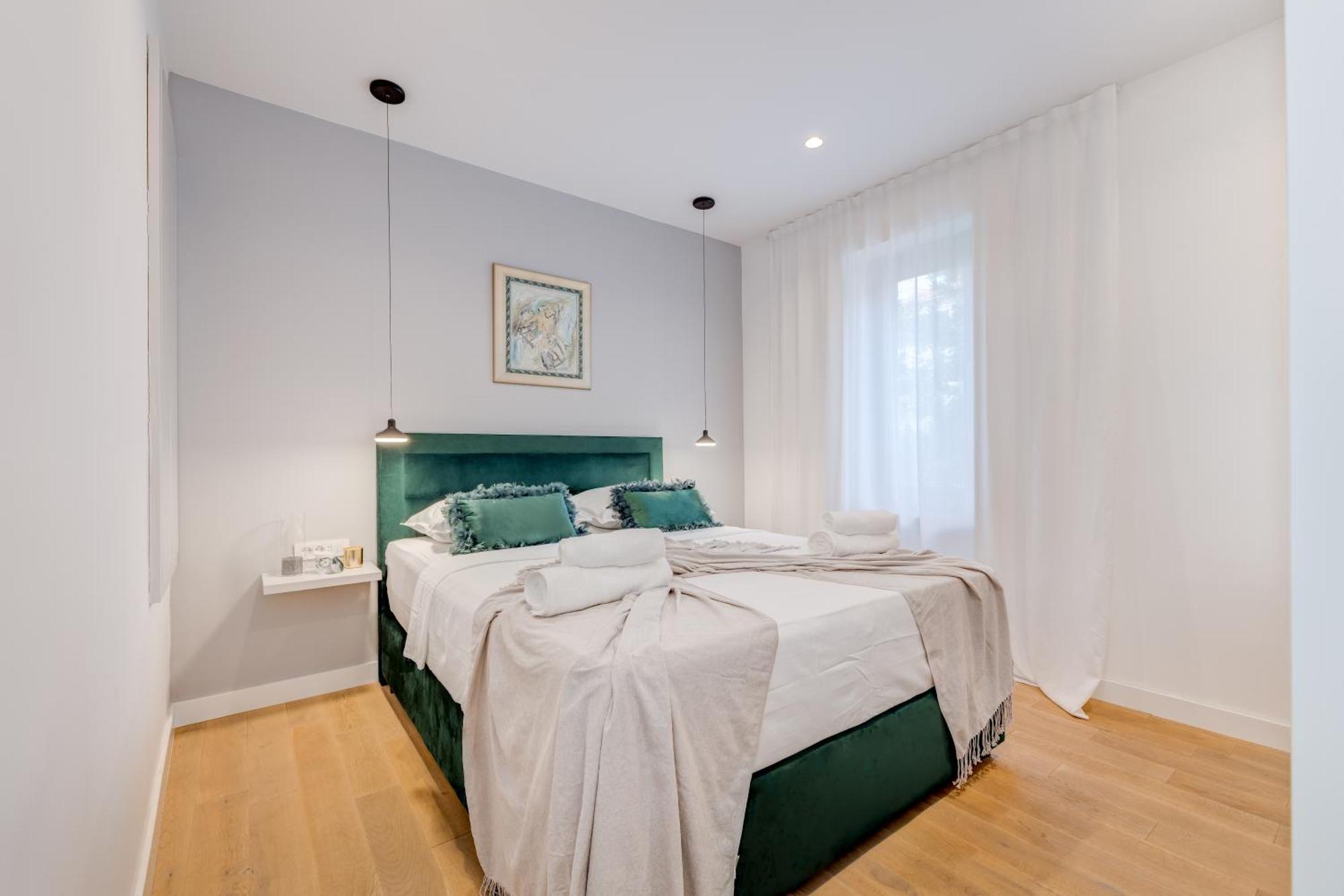 Top Location! Spacious Lux Apartment -5 Min From Beach & Centre Split Extérieur photo
