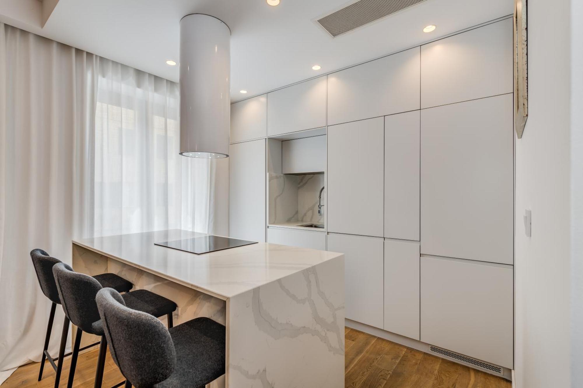 Top Location! Spacious Lux Apartment -5 Min From Beach & Centre Split Extérieur photo