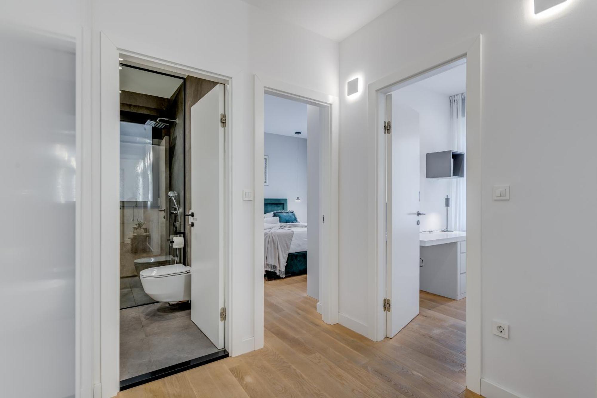 Top Location! Spacious Lux Apartment -5 Min From Beach & Centre Split Extérieur photo