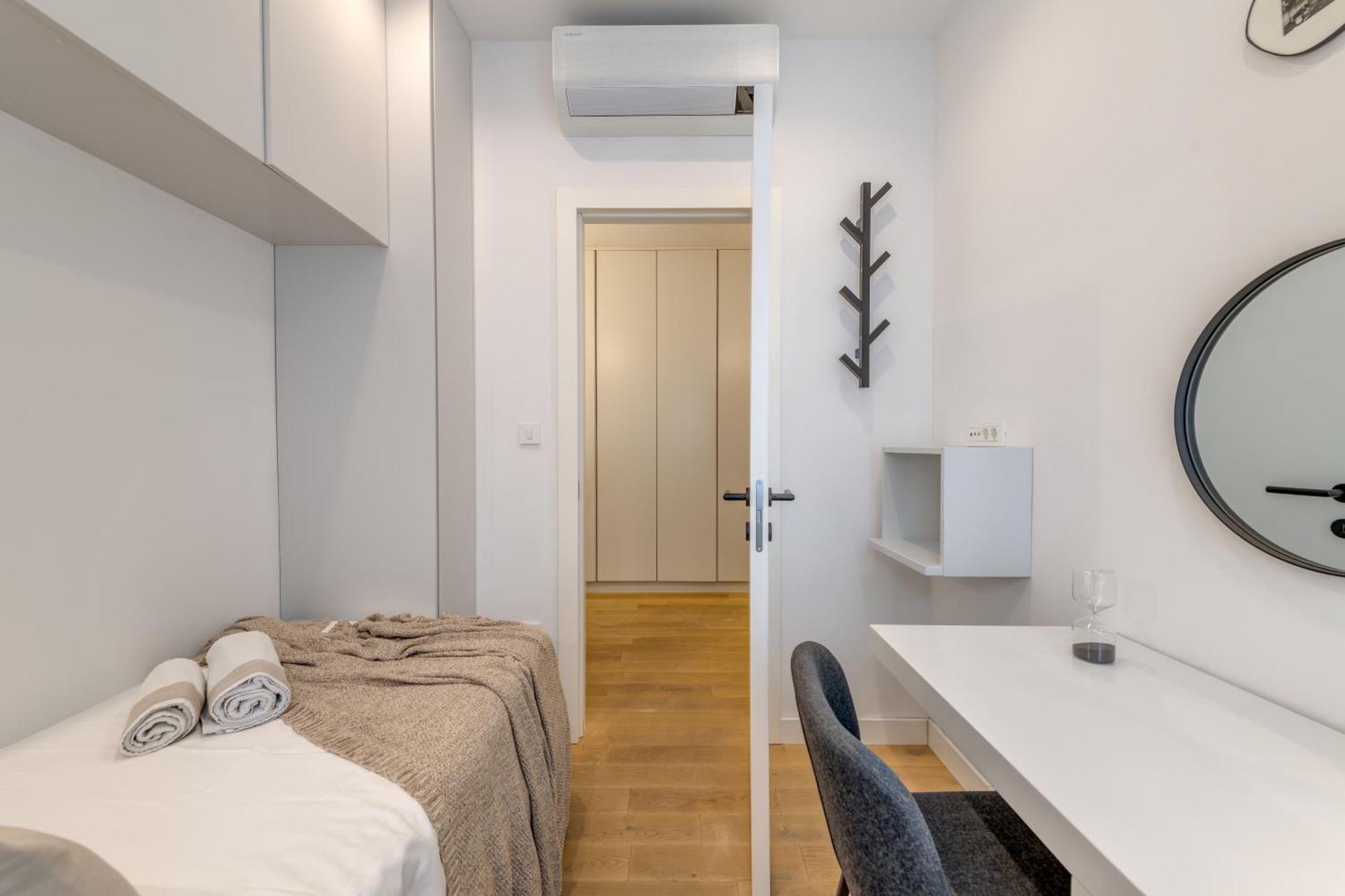 Top Location! Spacious Lux Apartment -5 Min From Beach & Centre Split Extérieur photo