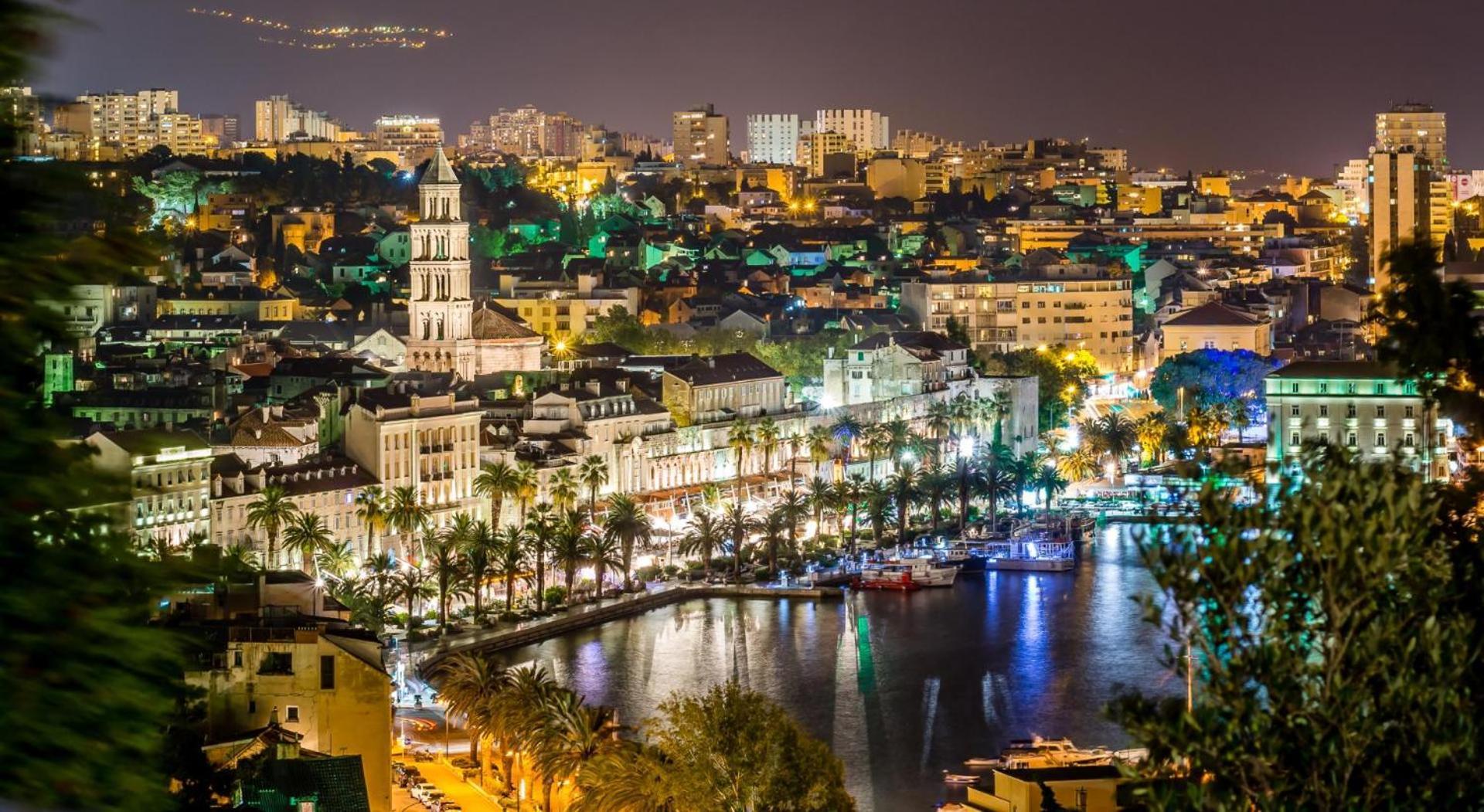 Top Location! Spacious Lux Apartment -5 Min From Beach & Centre Split Extérieur photo